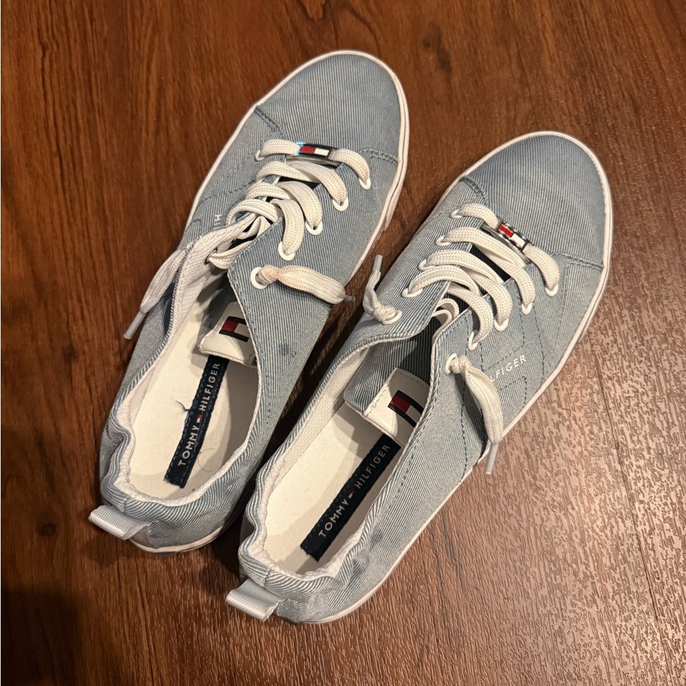 Tommy Hilfiger Canvas Sneakers - Size 8